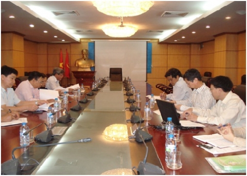 buổi làm việc của Thứ trưởng Nguyễn Linh Ngọc với Tổng cục Địa chất & Khoáng sản về tình hình hoạt động khoáng sản tại Cao Bằng và kết quả kiểm tra việc khai thác cao lanh trái phép tại tỉnh Lâm Đồng.