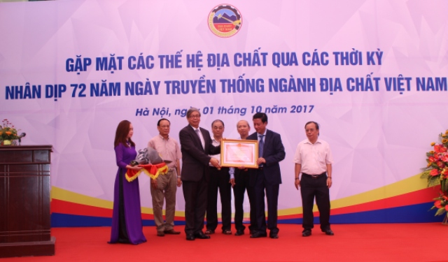 Tổng hội Địa chất Việt Nam vinh dự nhận Bằng khen của Thủ tướng Chính phủ