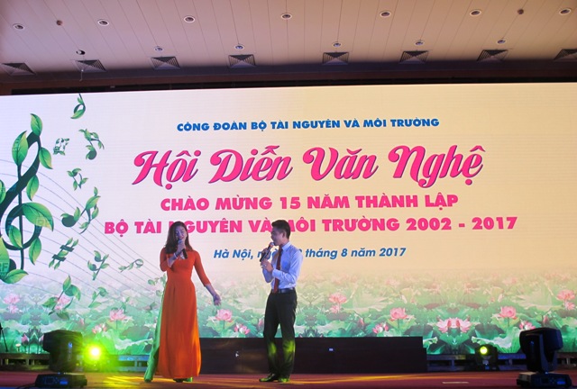 Tiết mục song ca của Công đoàn Tổng cục Địa chất và Khoáng sản Việt Nam